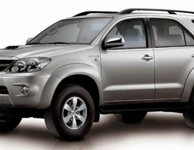 Tappetini Auto Toyota Fortuner (2004-2015)